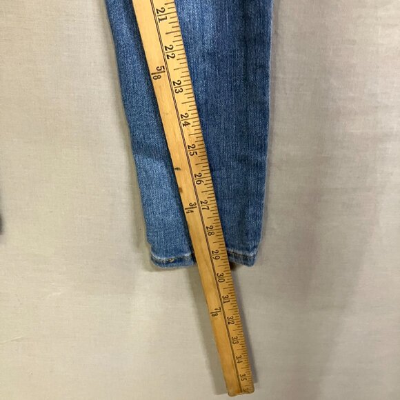 Levi's Women's Size 24X30 Blue 721 High Rise Skinny Jeans High Beams - Picture 16 of 16